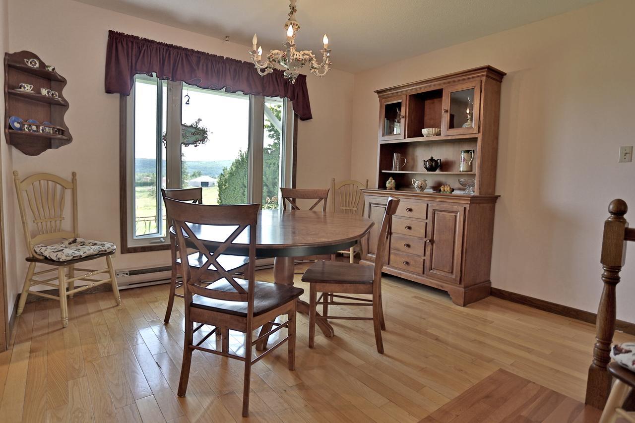 Ranch St-Hubert Bed & Breakfast Saint-Hermenegilde Luaran gambar
